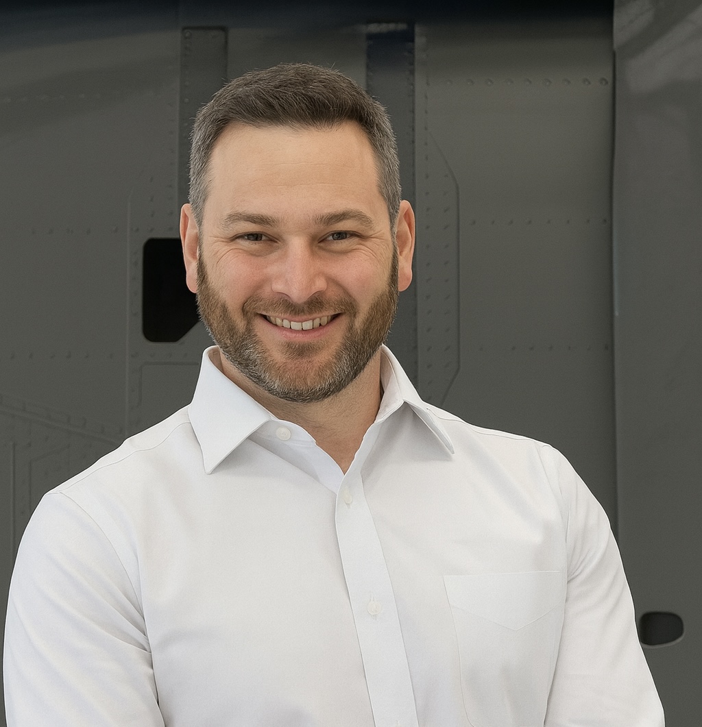 Adam Arafat speaking with supporters in WA-10